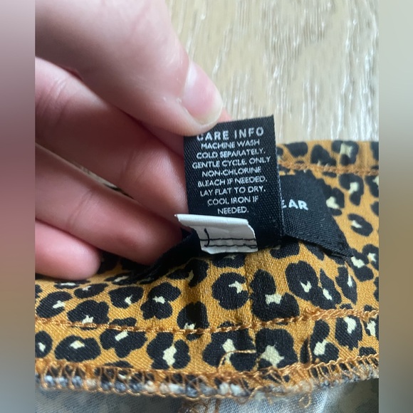WHO WHAT WEAR Cheetah Print Pants - Picture 4 of 5